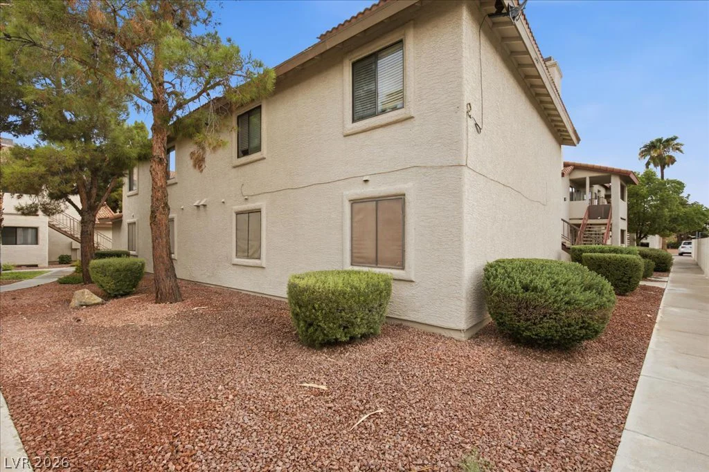 753 Rock Springs, Las Vegas, NV 89128