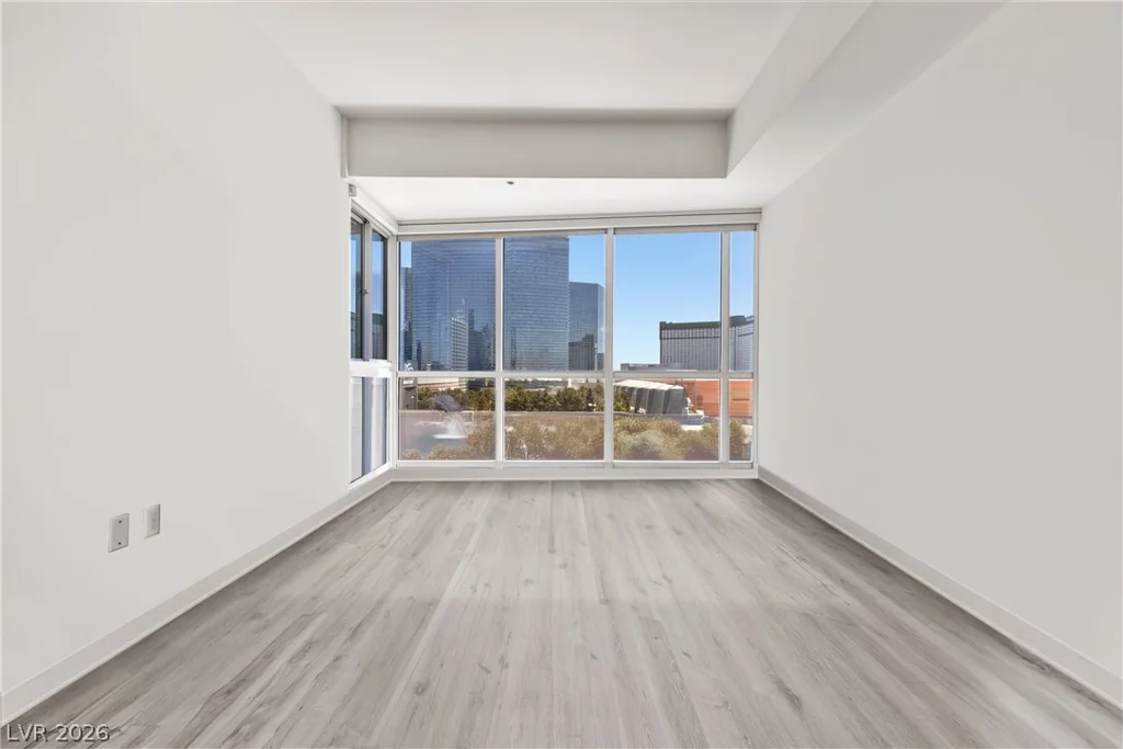 4575 Dean Martin, Las Vegas, NV 89103