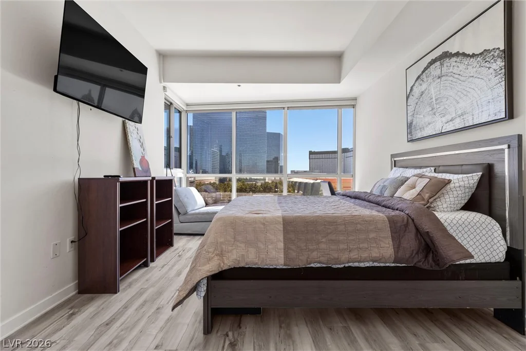 4575 Dean Martin, Las Vegas, NV 89103