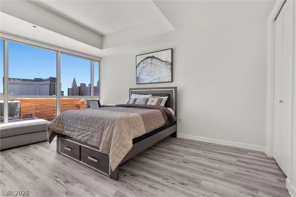 4575 Dean Martin, Las Vegas, NV 89103