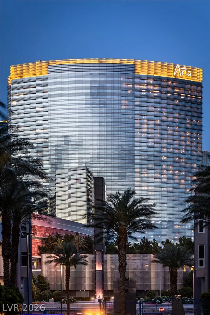 4575 Dean Martin, Las Vegas, NV 89103