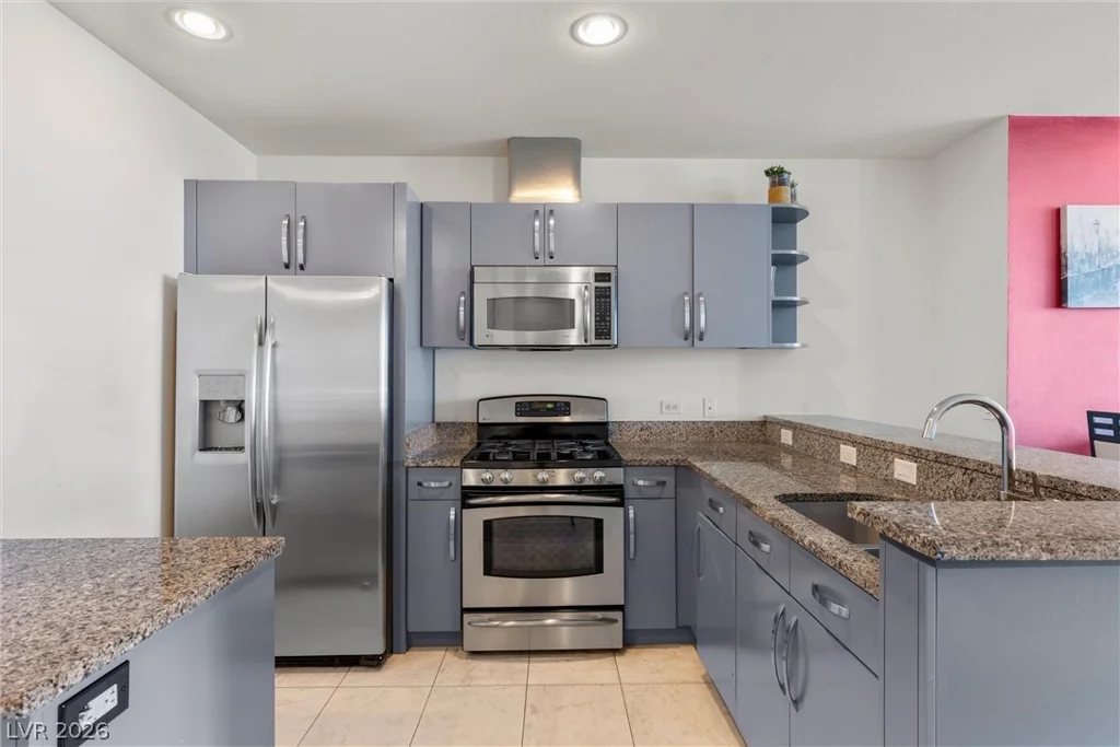4575 Dean Martin, Las Vegas, NV 89103
