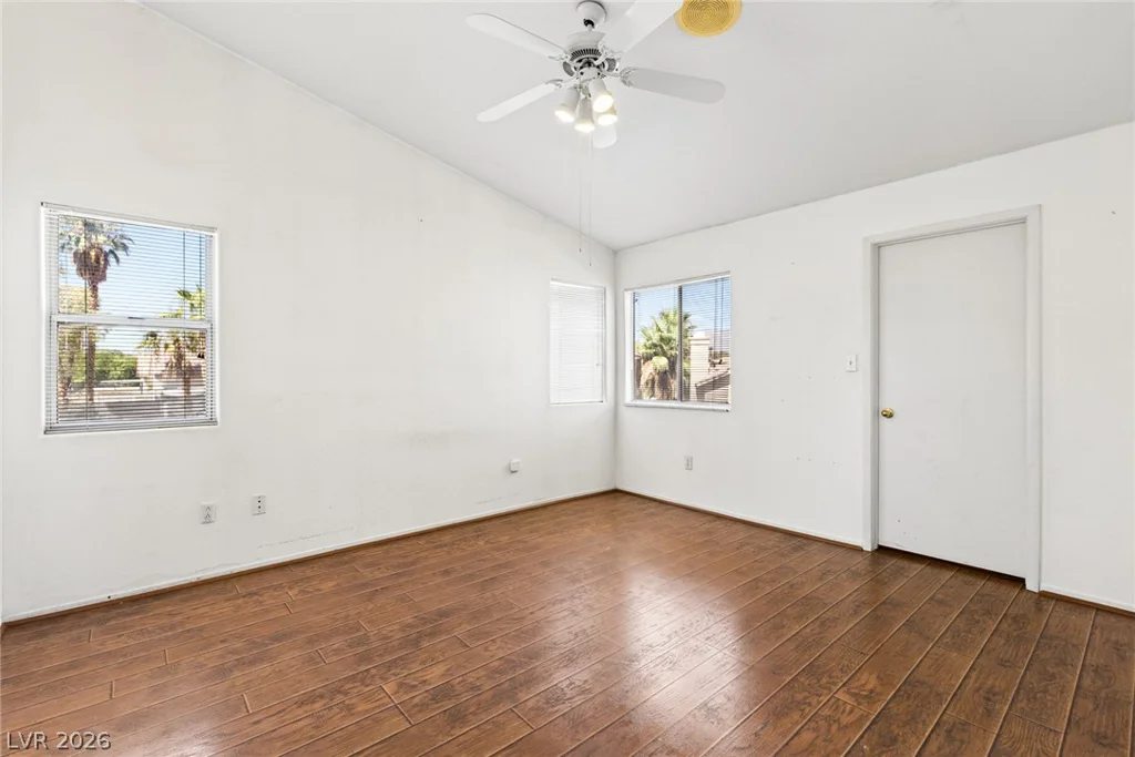 4953 El Sur, North Las Vegas, NV 89031