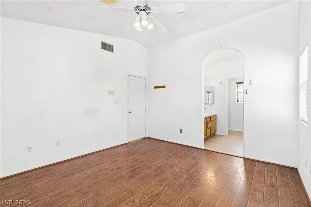 4953 El Sur, North Las Vegas, NV 89031