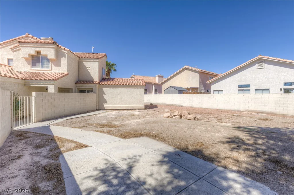 4953 El Sur, North Las Vegas, NV 89031
