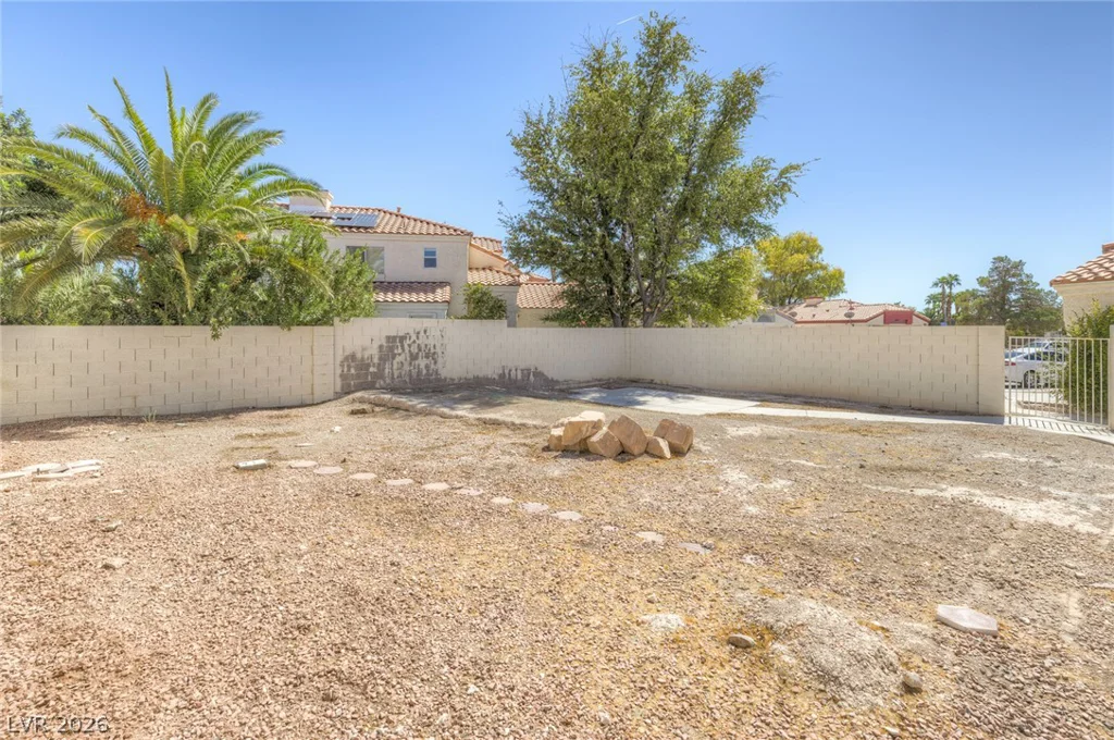 4953 El Sur, North Las Vegas, NV 89031
