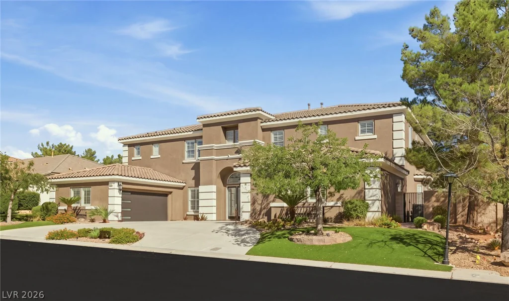 8052 Dark Hollow, Las Vegas, NV 89117
