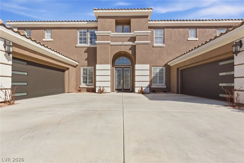 8052 Dark Hollow, Las Vegas, NV 89117