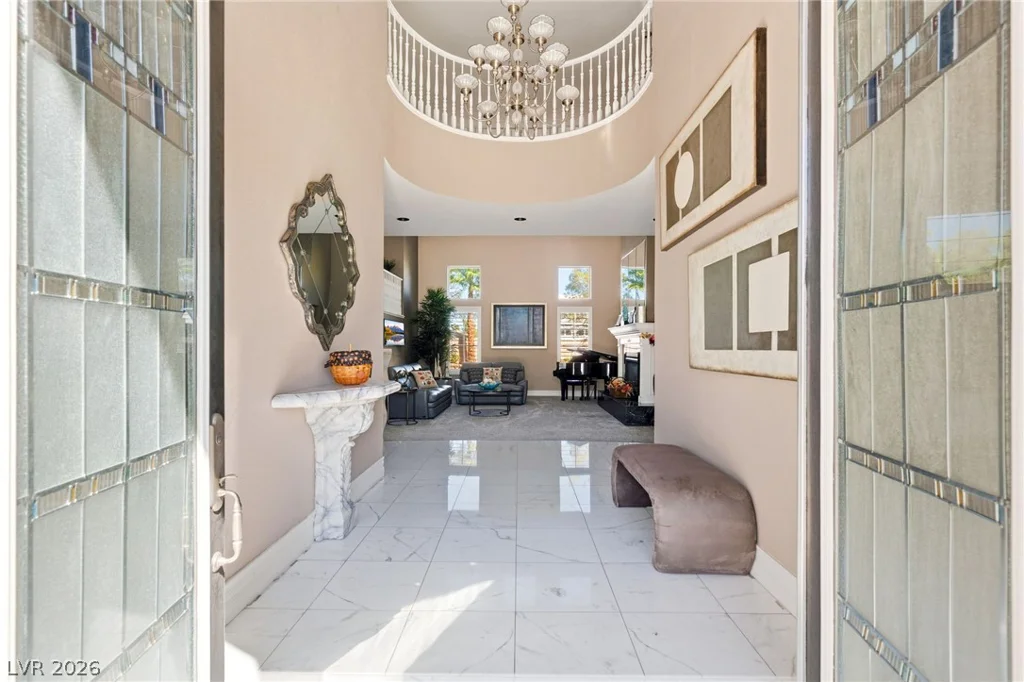 8052 Dark Hollow, Las Vegas, NV 89117