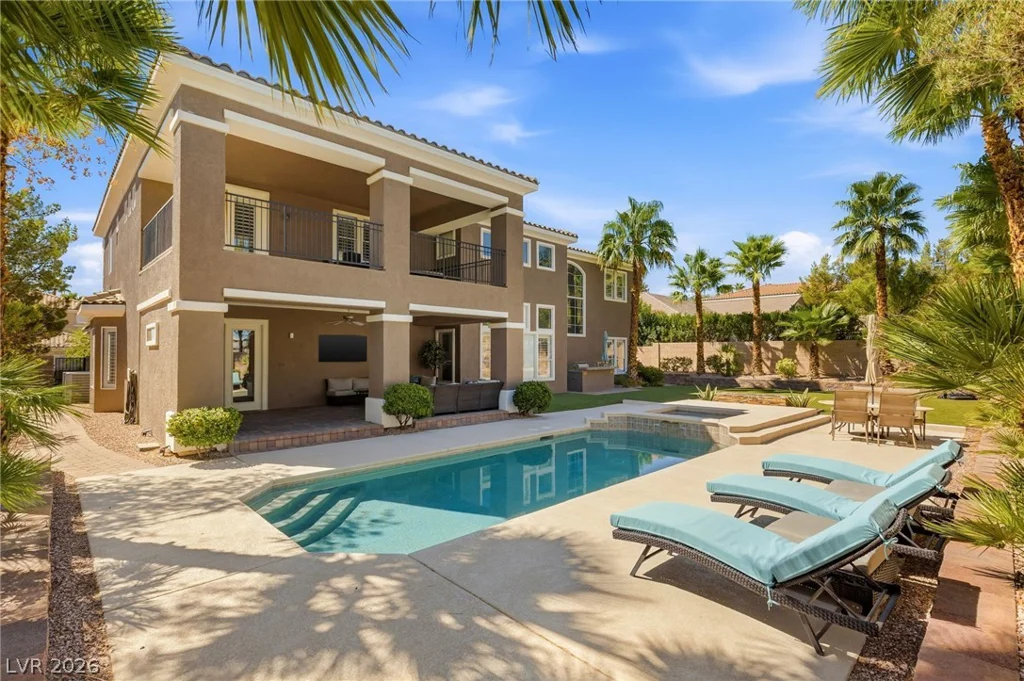 8052 Dark Hollow, Las Vegas, NV 89117
