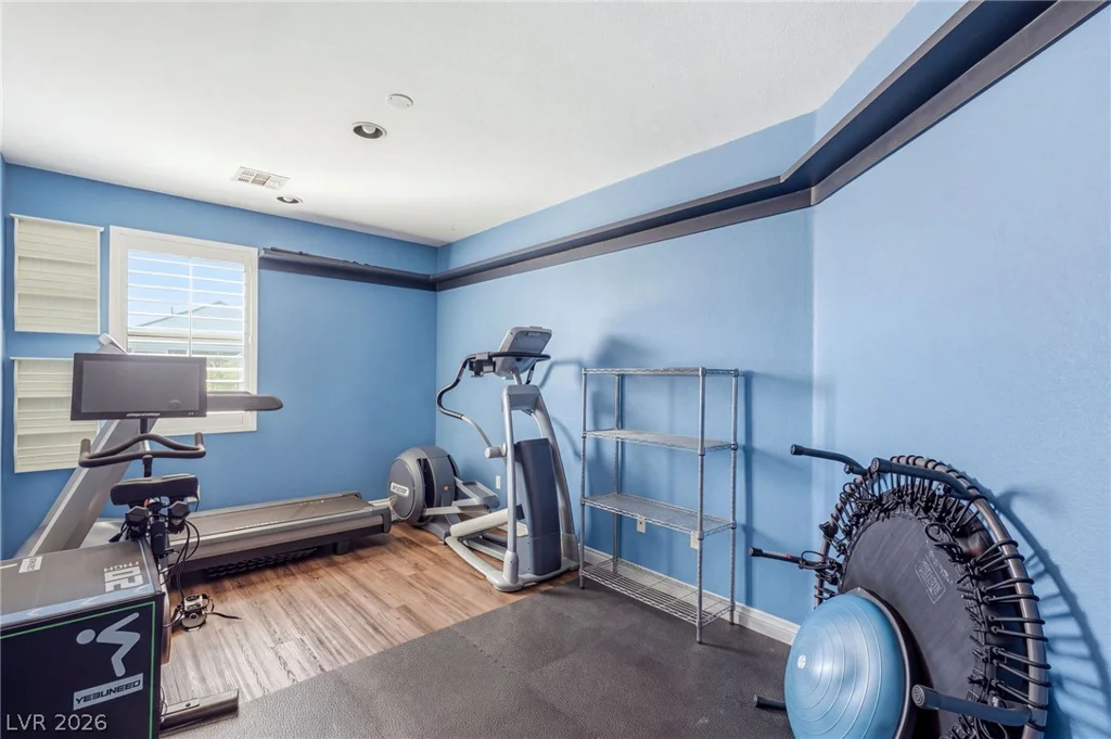 8052 Dark Hollow, Las Vegas, NV 89117