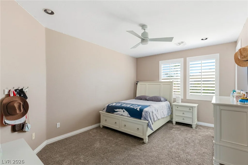 8052 Dark Hollow, Las Vegas, NV 89117