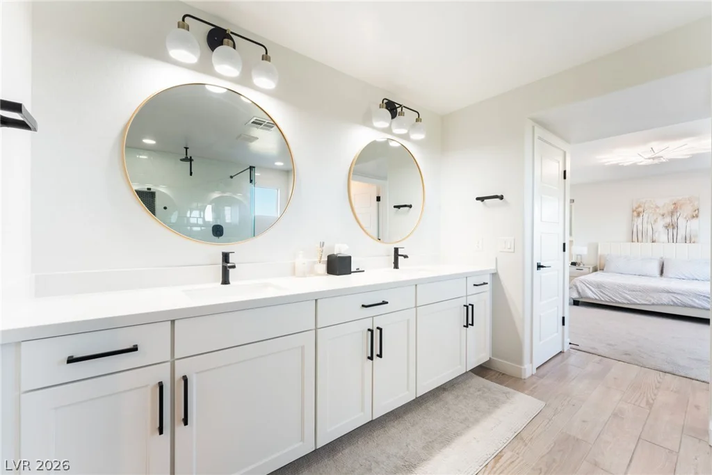 12424 Point Sierra, Las Vegas, NV 89138