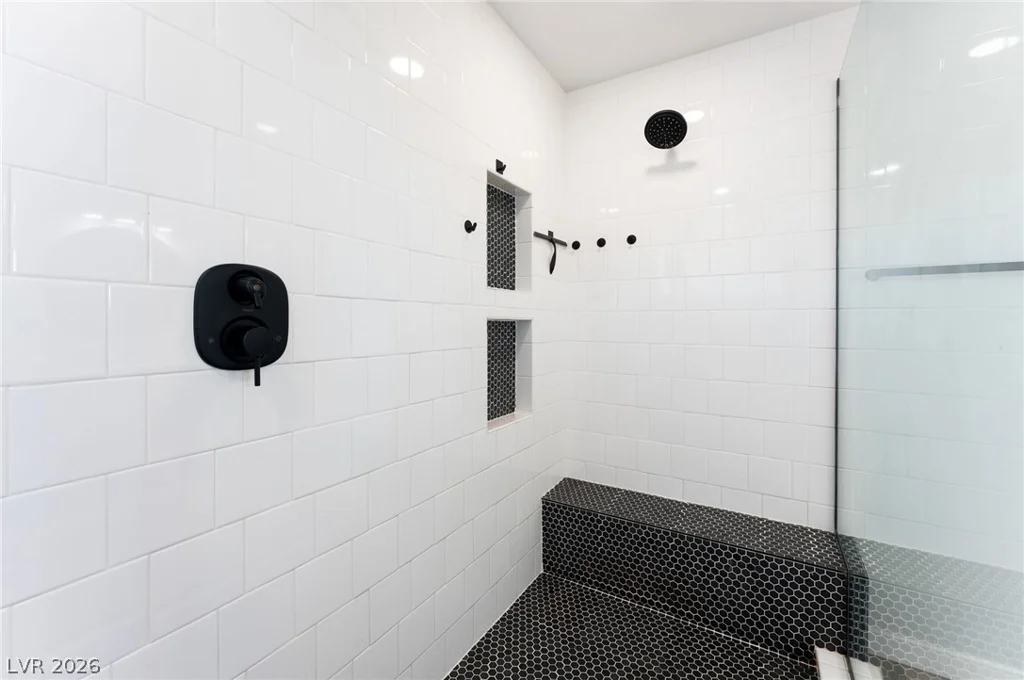 12424 Point Sierra, Las Vegas, NV 89138