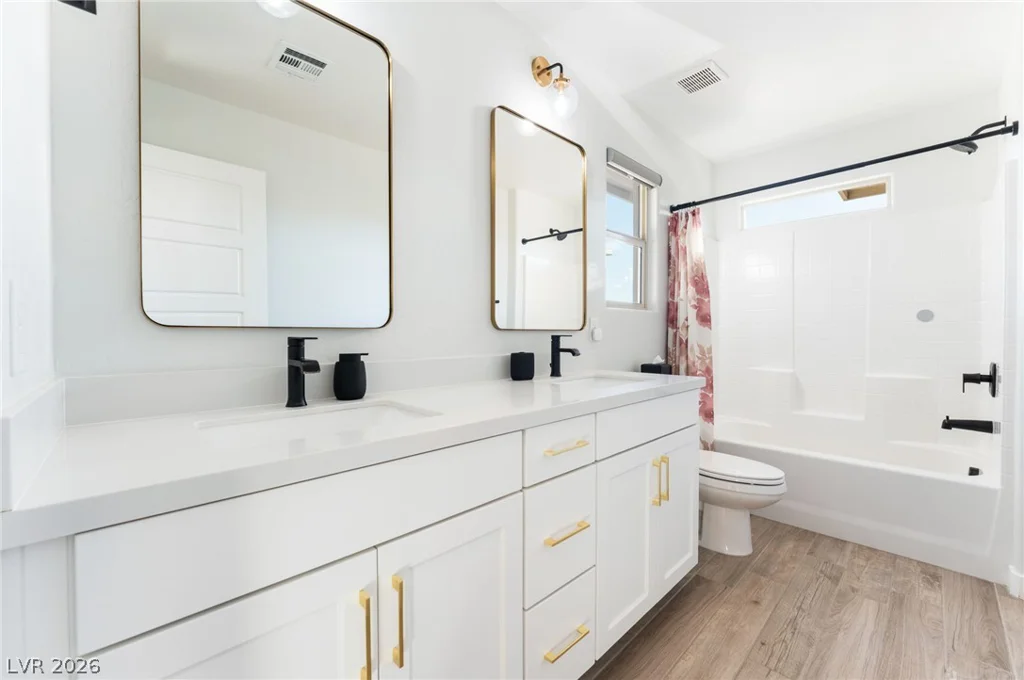 12424 Point Sierra, Las Vegas, NV 89138