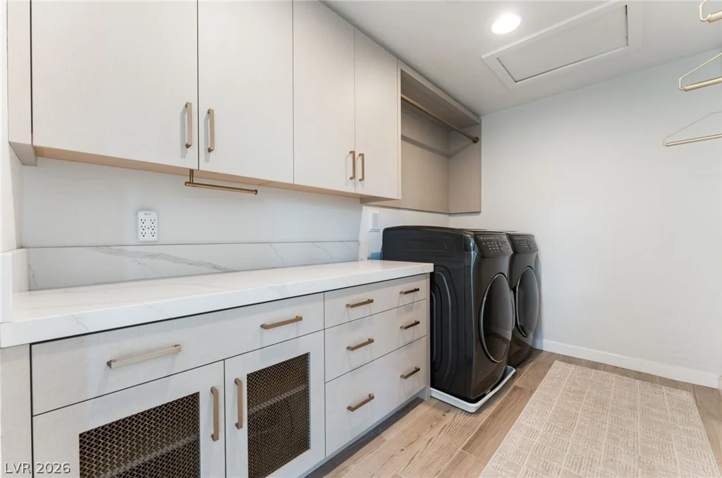 12424 Point Sierra, Las Vegas, NV 89138