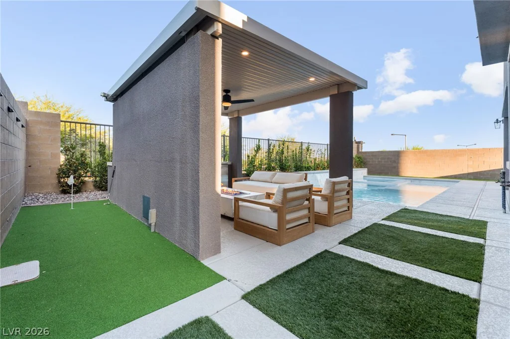 12424 Point Sierra, Las Vegas, NV 89138
