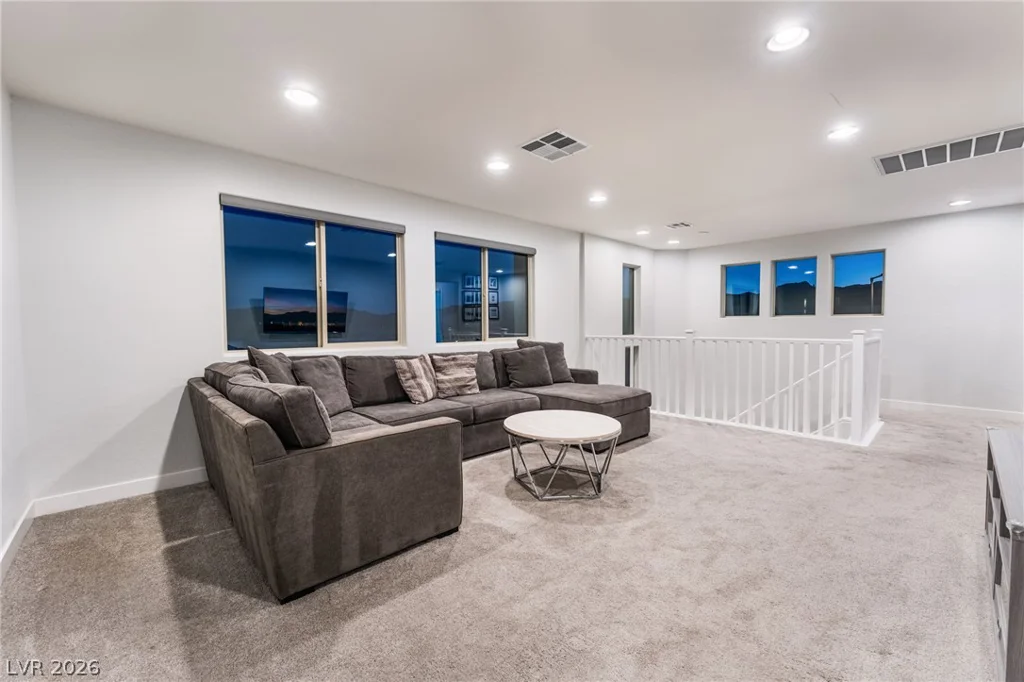 12424 Point Sierra, Las Vegas, NV 89138