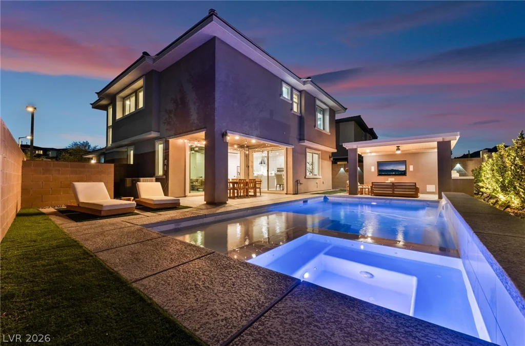 12424 Point Sierra, Las Vegas, NV 89138