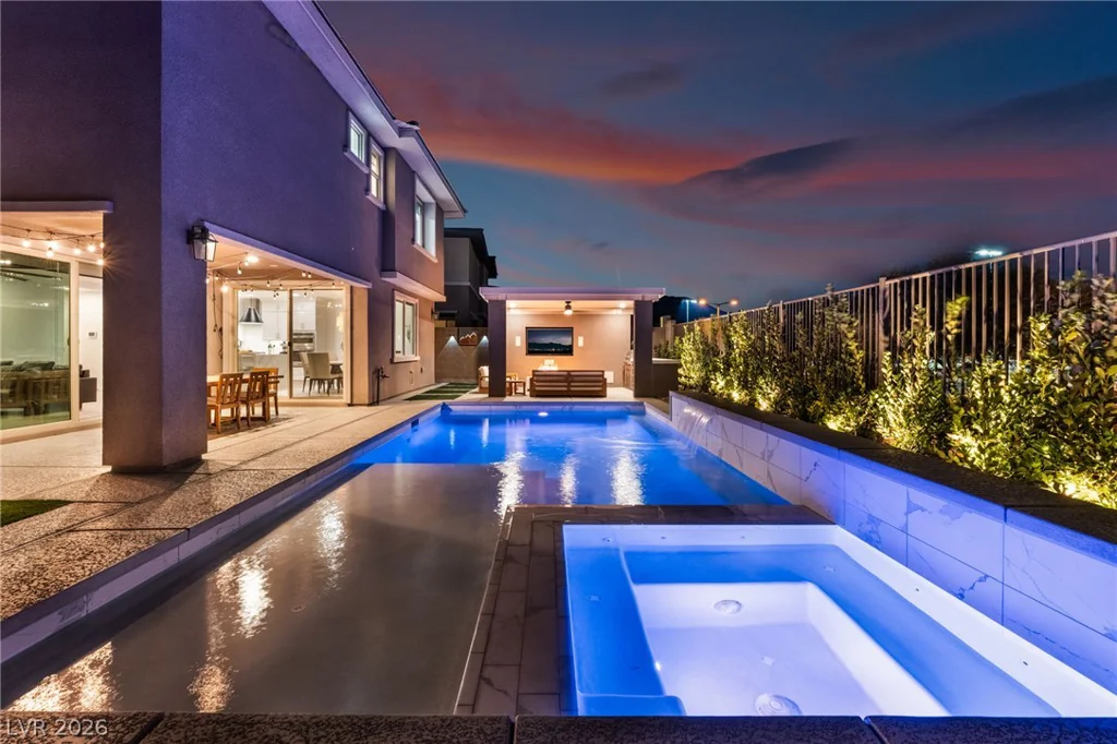 12424 Point Sierra, Las Vegas, NV 89138