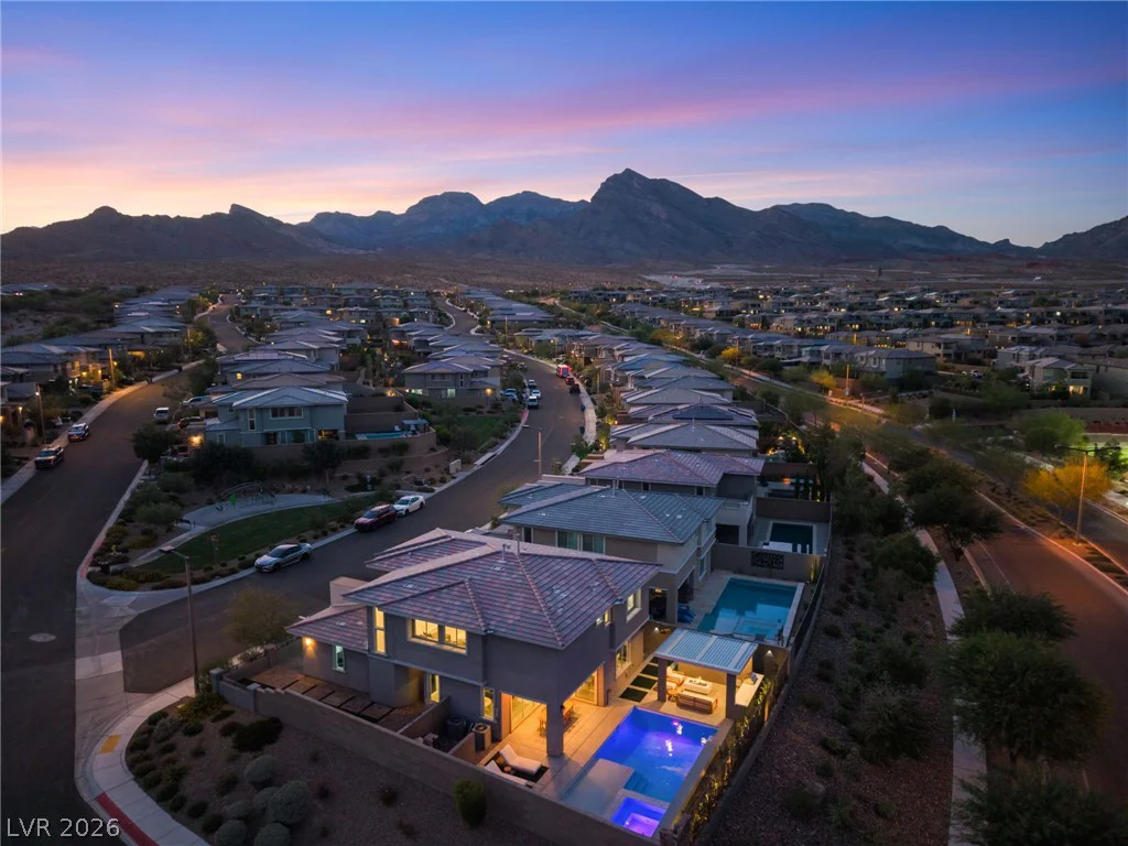 12424 Point Sierra, Las Vegas, NV 89138