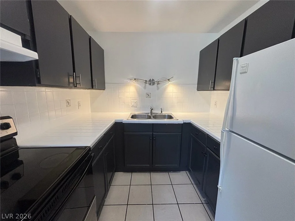 2553 Ellis, North Las Vegas, NV 89030