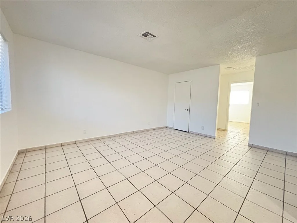 2553 Ellis, North Las Vegas, NV 89030