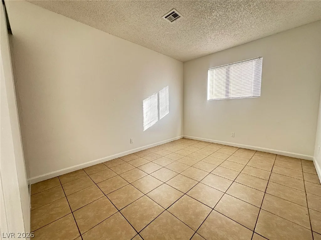 2553 Ellis, North Las Vegas, NV 89030