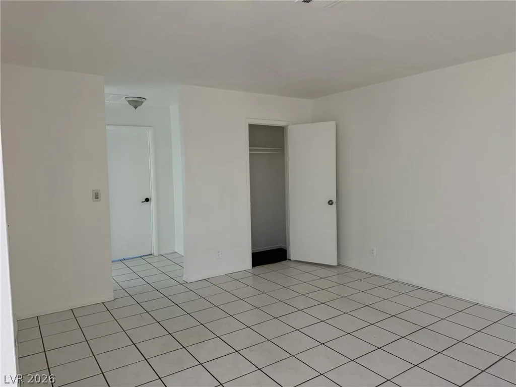 2553 Ellis, North Las Vegas, NV 89030