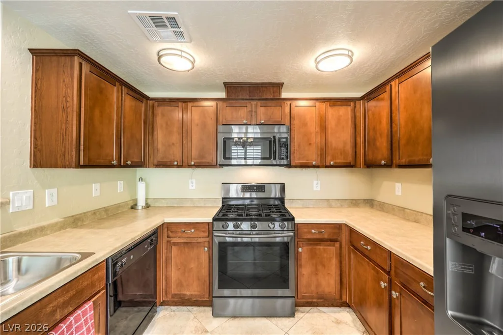 6868 Sky Pointe, Las Vegas, NV 89131
