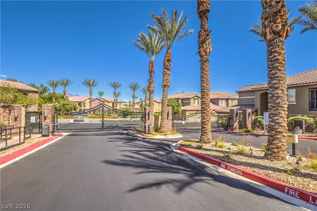 6868 Sky Pointe, Las Vegas, NV 89131