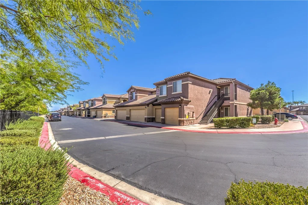 6868 Sky Pointe, Las Vegas, NV 89131