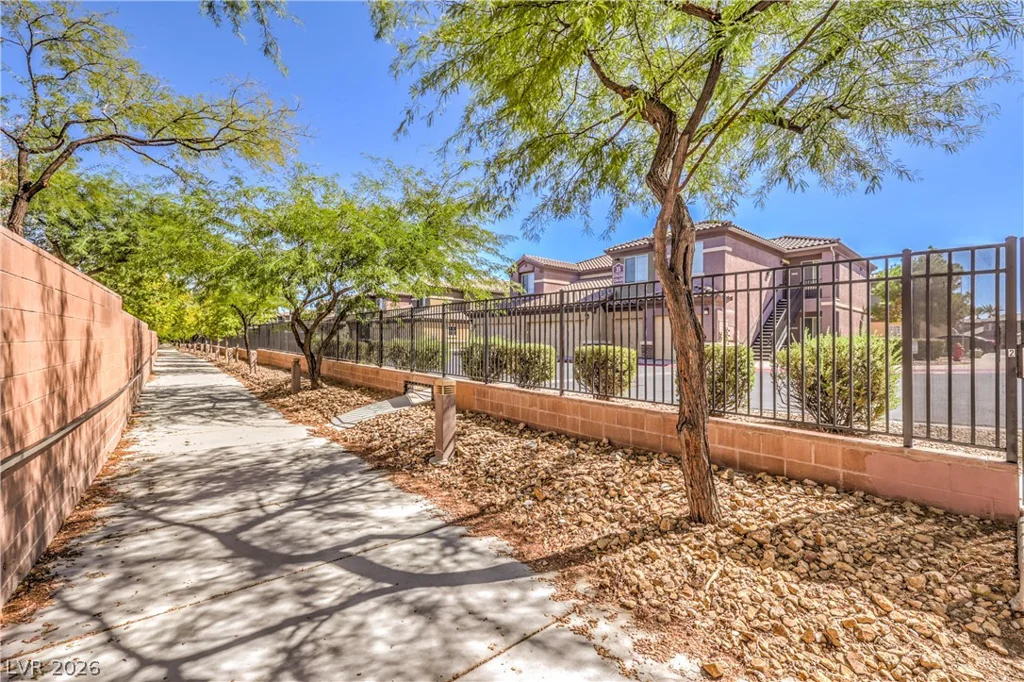 6868 Sky Pointe, Las Vegas, NV 89131