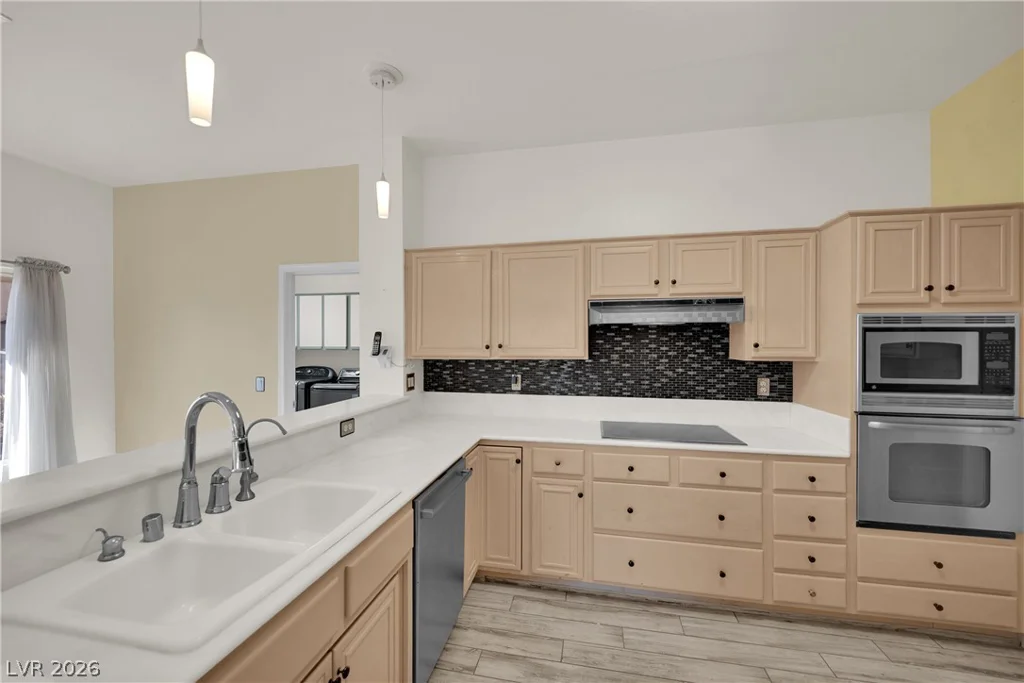2808 Tumble Creek, Las Vegas, NV 89134