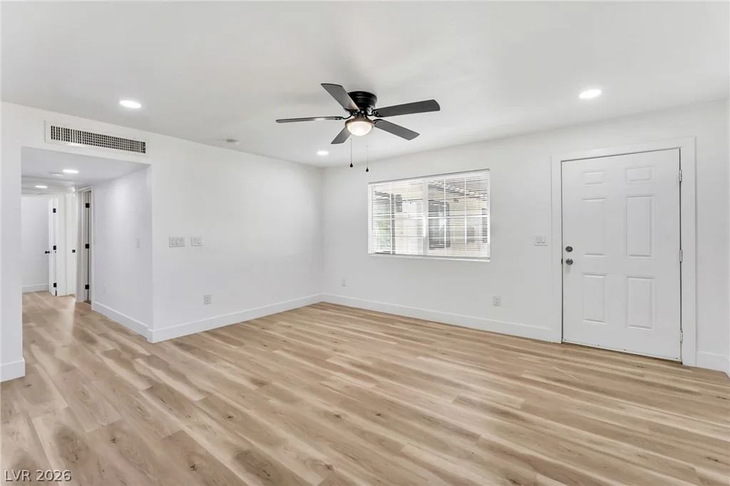 724 9th, Las Vegas, NV 89101