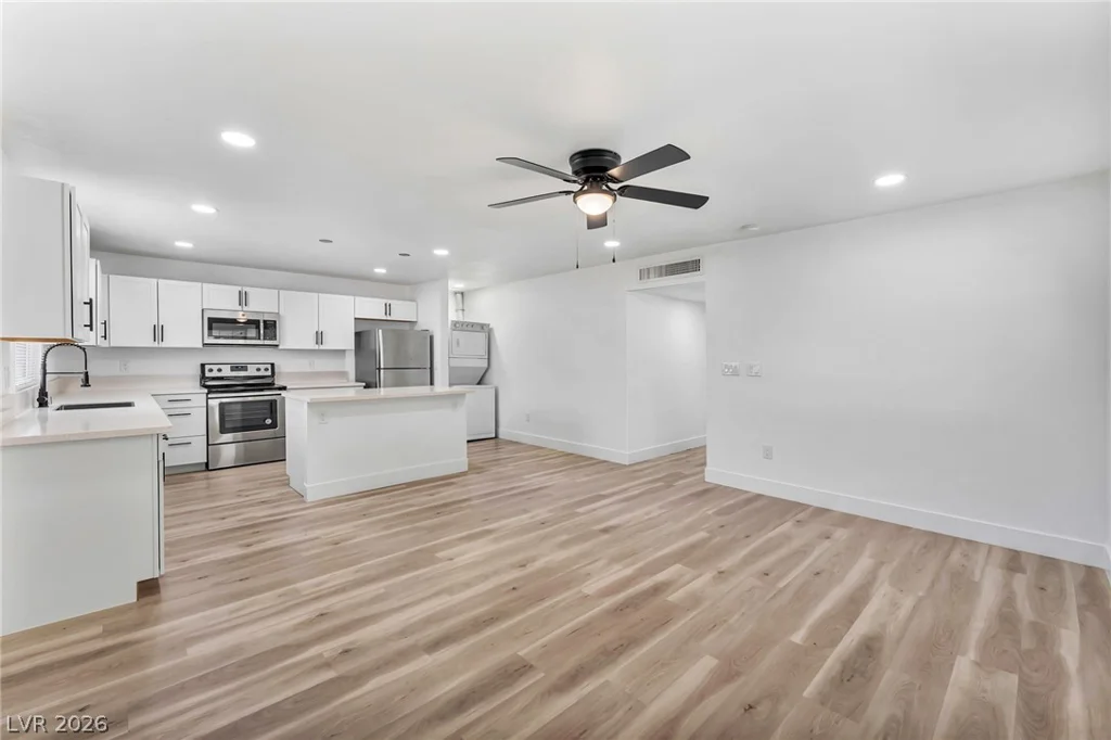 724 9th, Las Vegas, NV 89101