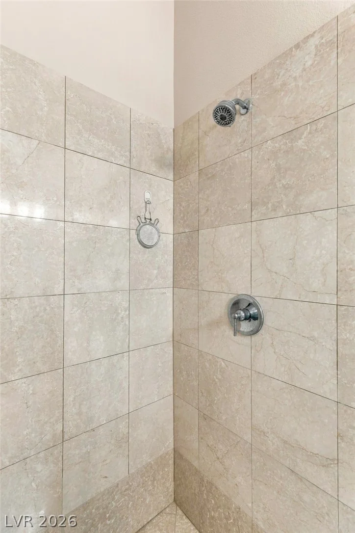 4585 Dean Martin, Las Vegas, NV 89103