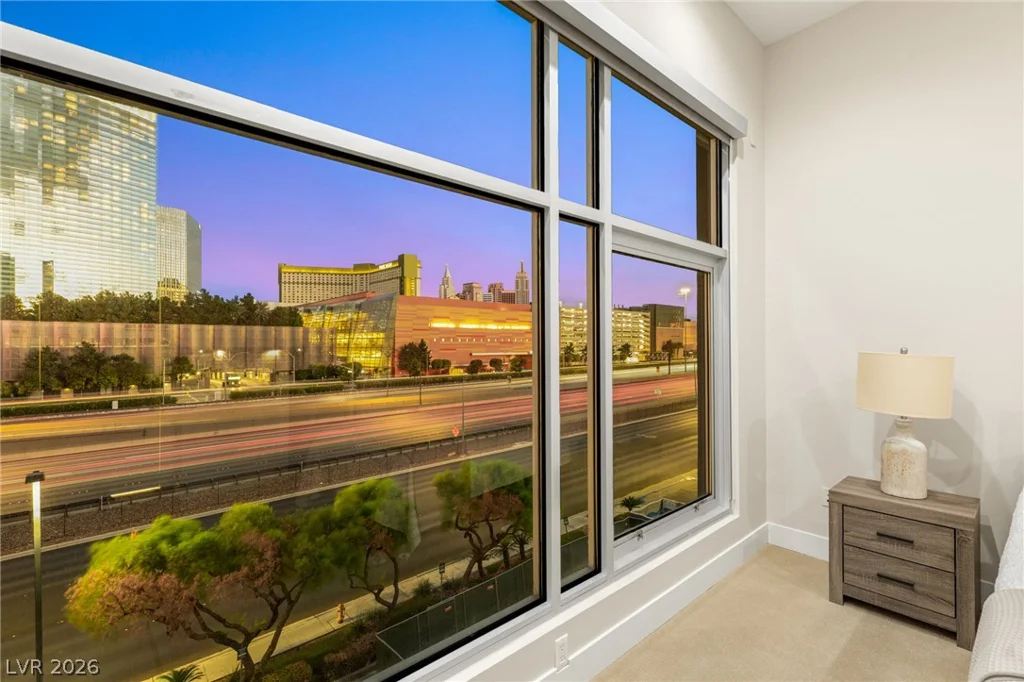 4585 Dean Martin, Las Vegas, NV 89103