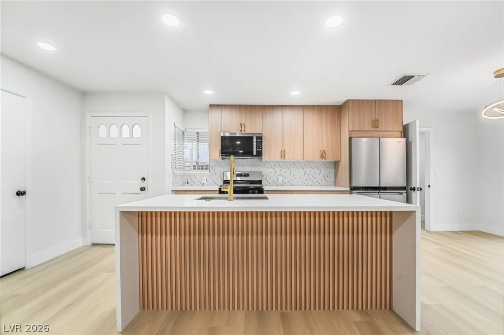 3869 Monthill, Las Vegas, NV 89121