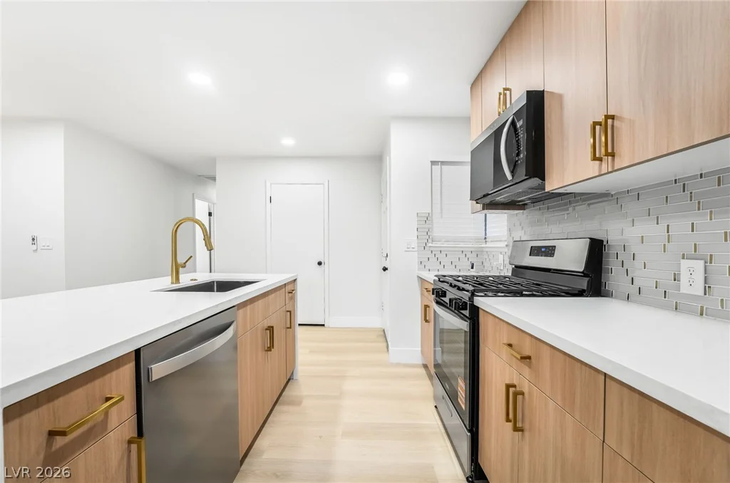3869 Monthill, Las Vegas, NV 89121