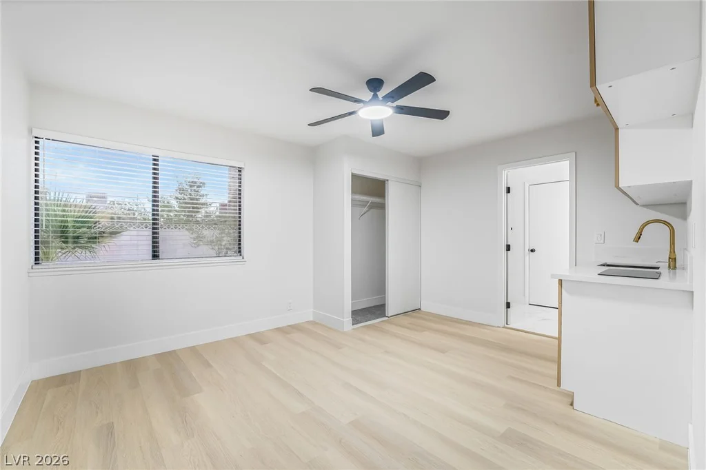 3869 Monthill, Las Vegas, NV 89121