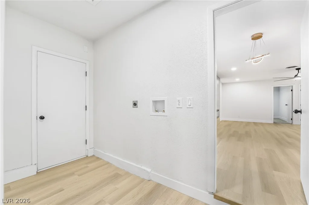 3869 Monthill, Las Vegas, NV 89121