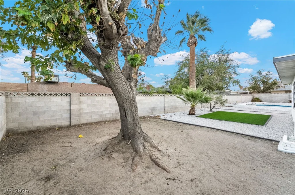 3869 Monthill, Las Vegas, NV 89121