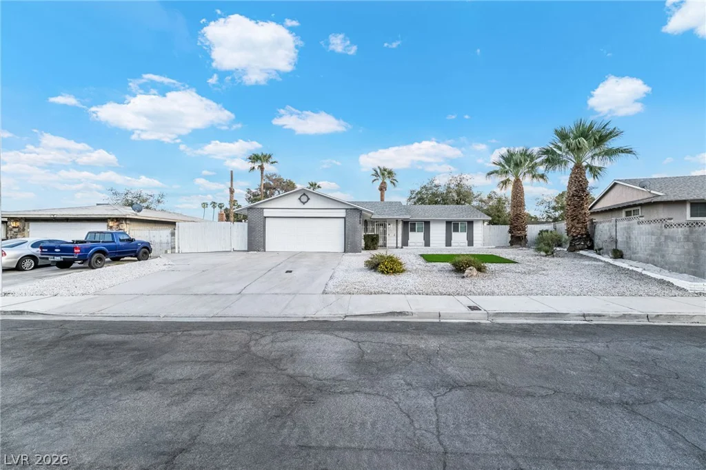 3869 Monthill, Las Vegas, NV 89121