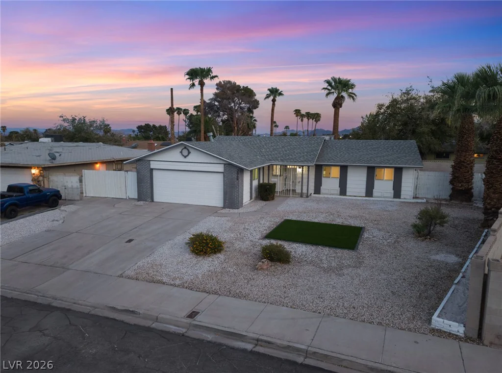 3869 Monthill, Las Vegas, NV 89121