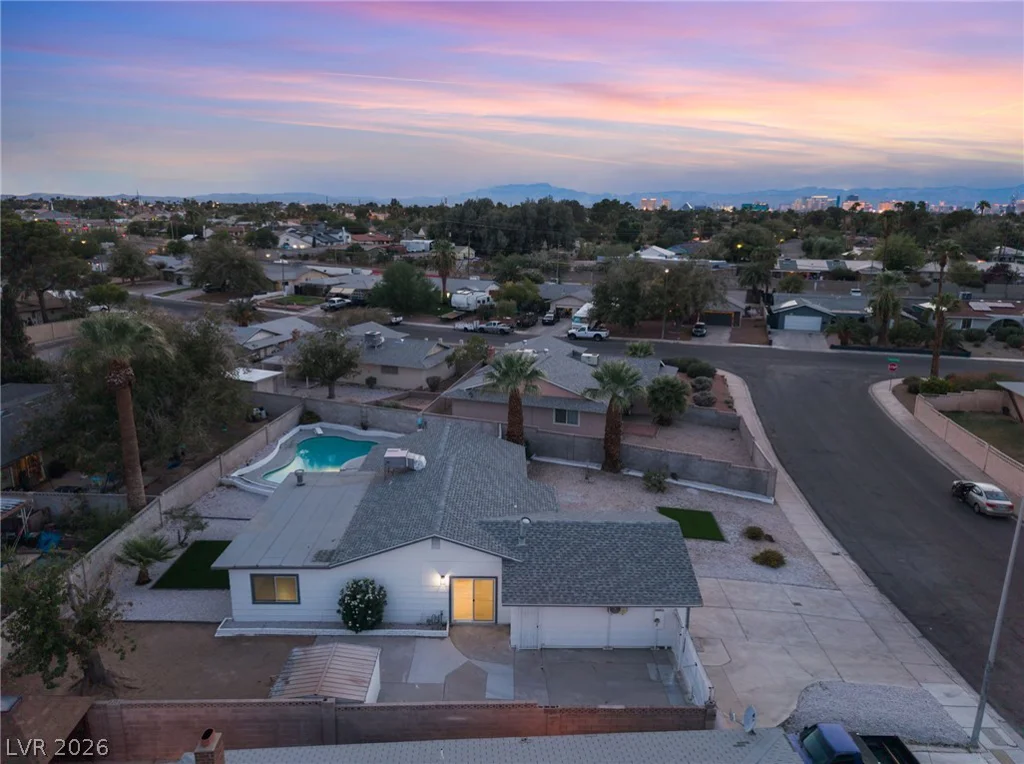 3869 Monthill, Las Vegas, NV 89121