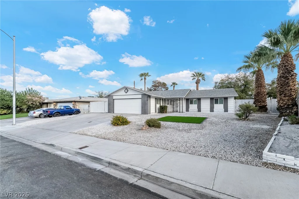 3869 Monthill, Las Vegas, NV 89121