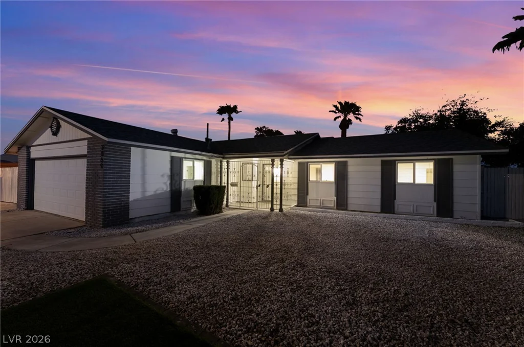 3869 Monthill, Las Vegas, NV 89121