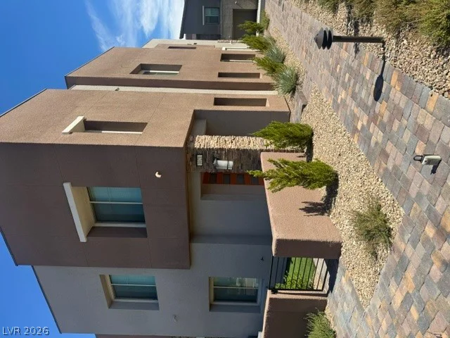 600 Carriage Hill, Las Vegas, NV 89138