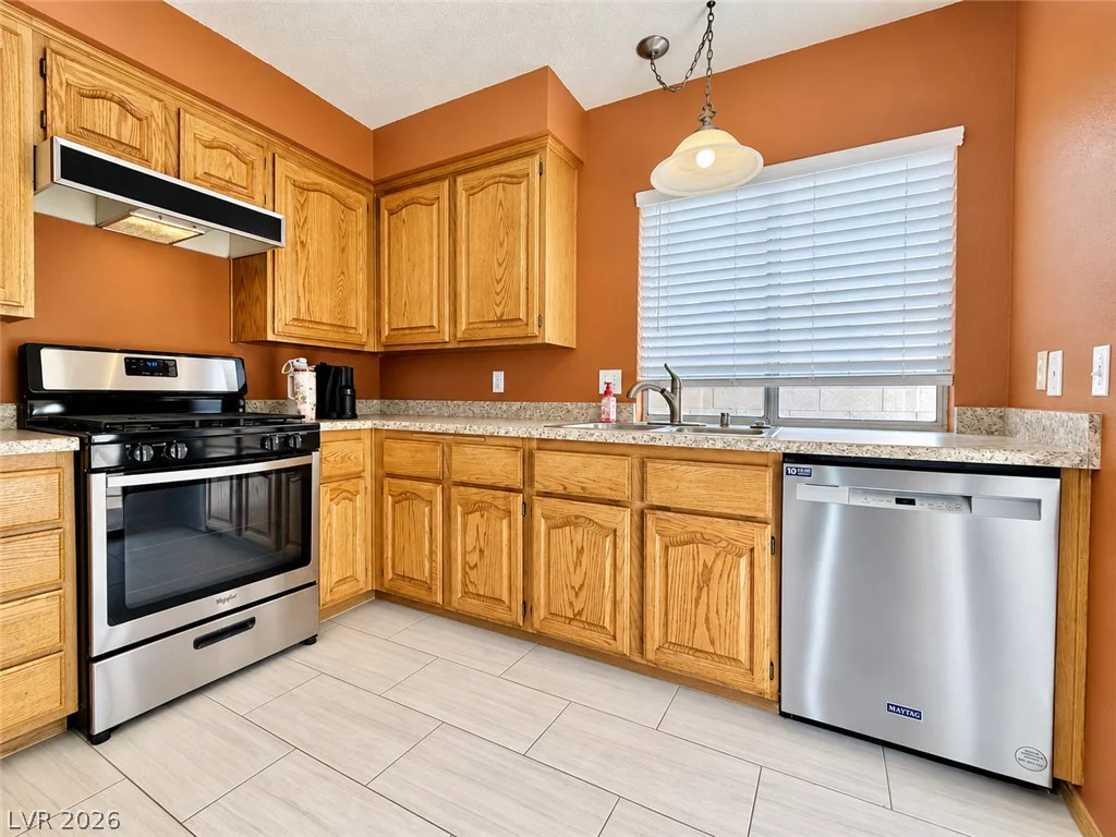 325 Chesapeake, Henderson, NV 89015